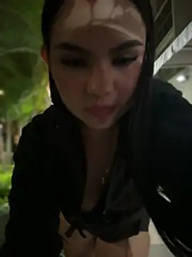 amber_white15 webcam