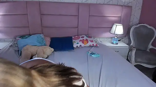 kiikilovee - KiikiLovee's free webcam