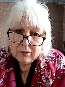 Webcam Model (Alexia64231) is live