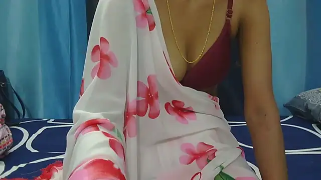 Aarti_misty71 webcam