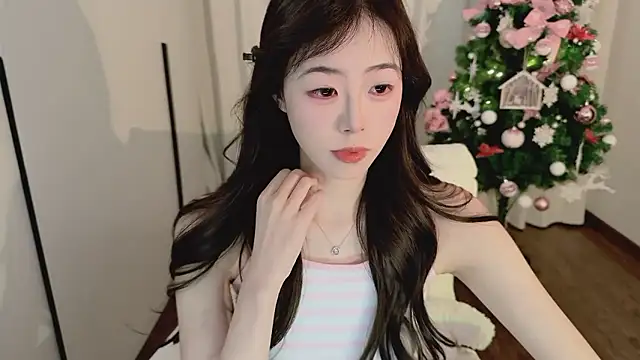 美女Onecutelittle在线直播