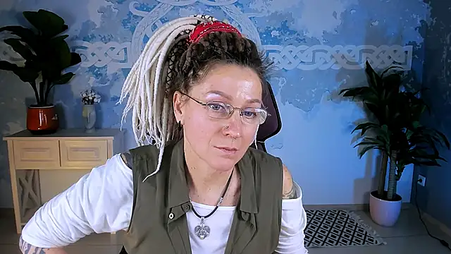 umaspace - UmaSpace's free webcam - UK Sex Cams