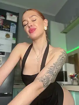 littlefox___ (F young) - OIL  ASS+SPANK IT💦😈