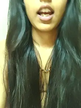 Webcam Model (reetika6375)  is live.Free join now!