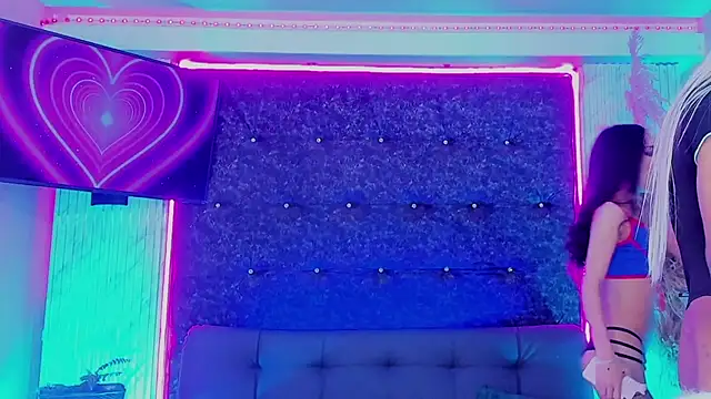 Queens_Wonders_Blonders