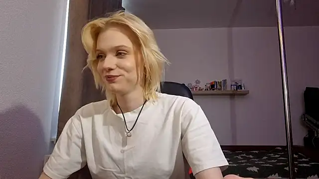 auranevera - AuraNevera's free webcam - UK Sex Cams