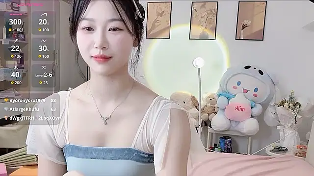 美女Luminous163在线直播