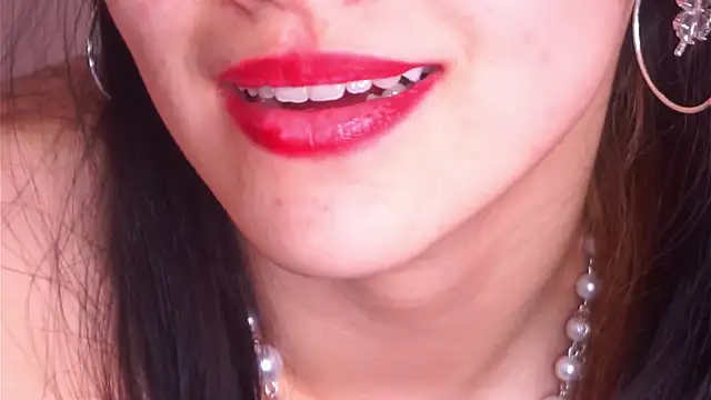 carycompo (F teen) - Take off my bra and shake my tits