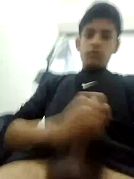 alonso9988 (M twink) - Una video llamada por Whatsapp