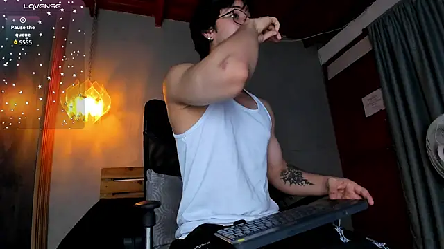 markuss__ (M twink) - CUM ON MY FEET 👣