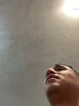 queenandjoker10 - QUEENANDJOKER10's free webcam - UK Sex Cams