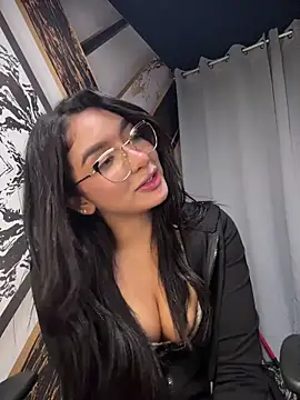 jenn_fit's live cam