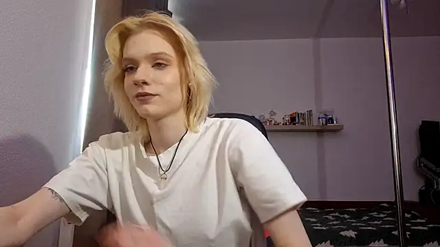 auranevera - AuraNevera's free webcam - UK Sex Cams