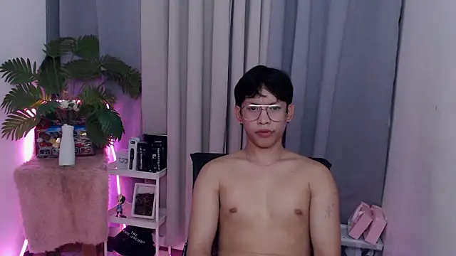 pinkcock_froi2305