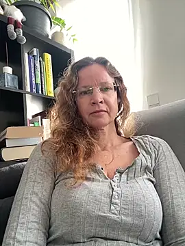 annikarose (F milf) - Tittenfick mit Dirty Talk