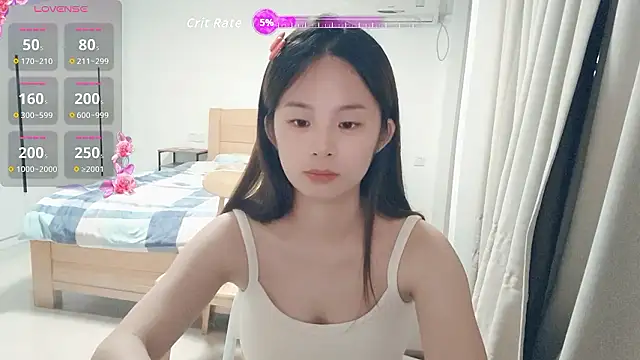 美女xiao-qinju在线直播