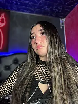 Webcam Model (Sophie_LS) is live