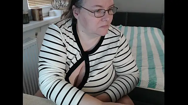 Sweetboobs webcam