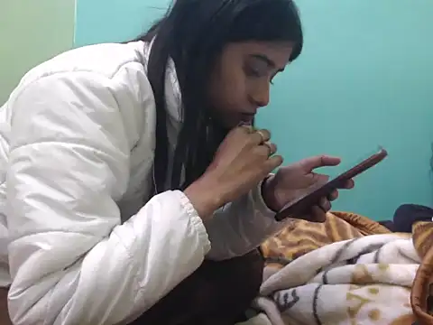 Webcam Model (Motto_baby)  is live.Free join now!