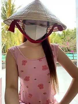 babythree_ (F young) - Play pussy in public garden 🪴