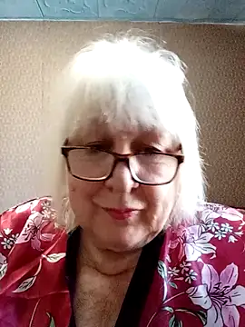 Webcam Model (Alexia64231)  is live.Free join now!