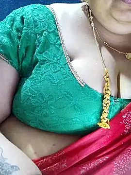 tamilthanushri (F milf) - Boobs oil