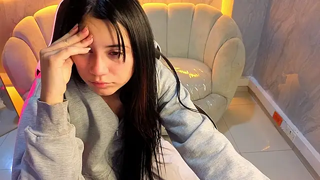 andrea_tx (F teen) - NAKED+ DANCING