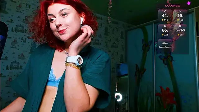 smokyrose - SmokyRose's free webcam - UK Sex Cams