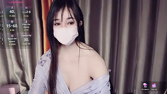 美女NolanMia在线直播