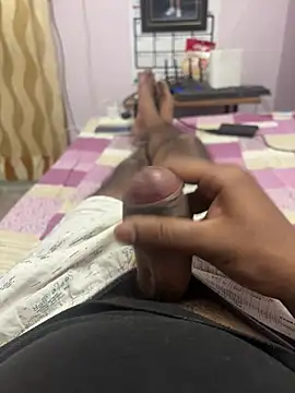 hornyksg - Hornyksg's free webcam