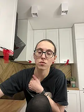 martiniiselenna - MartiniiSelenna's free webcam