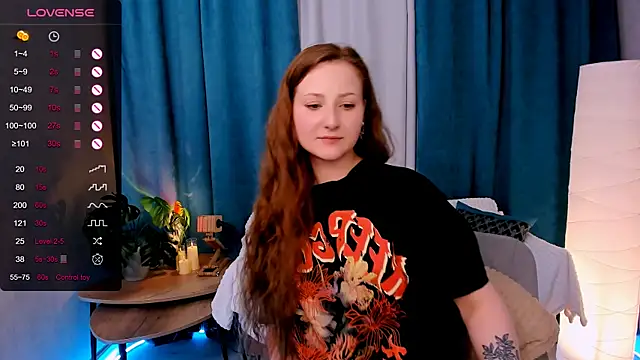 velvet_cherry_ (F young) - cream massage a spanked booty ♥