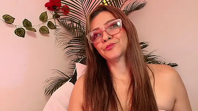 carol_miss2 - Carol_Miss2's free webcam - UK Sex Cams