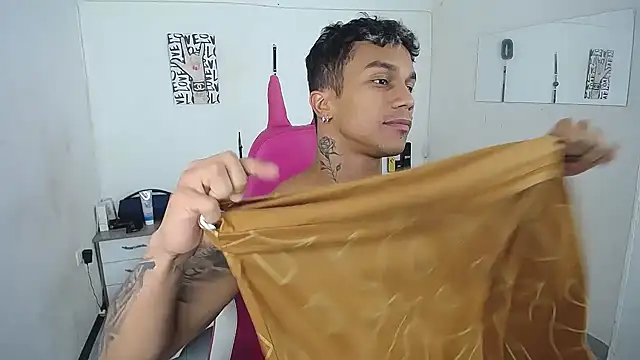 Leonard_Price webcam