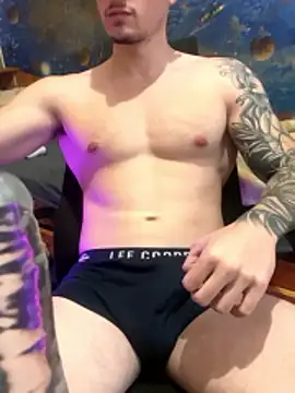 fronkie9384 (M young) - jerk off while sucking dildo