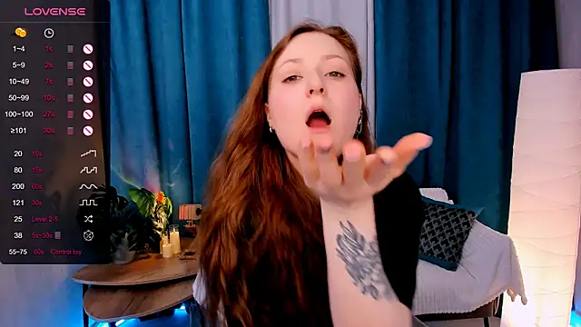 velvet_cherry_ webcam