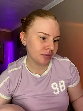 alexababy (F young) - Pussy fingering (5 ✋)