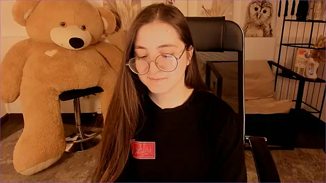 virtuallvoyant (G teen) - maid cosplay