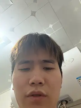 juhone (M young) - 表演艺术