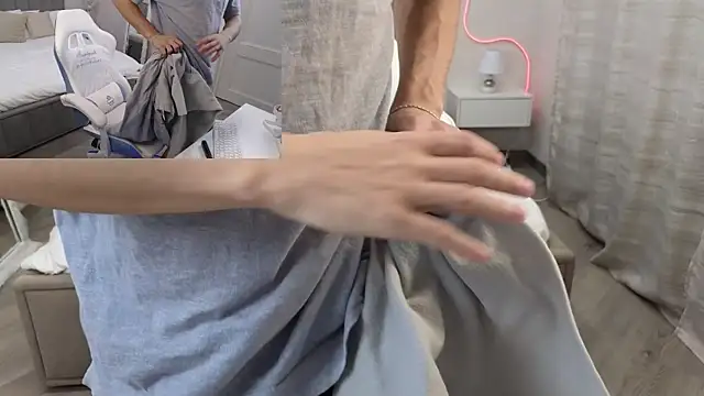 moonlinskinn (M twink) - take off your t-shirt