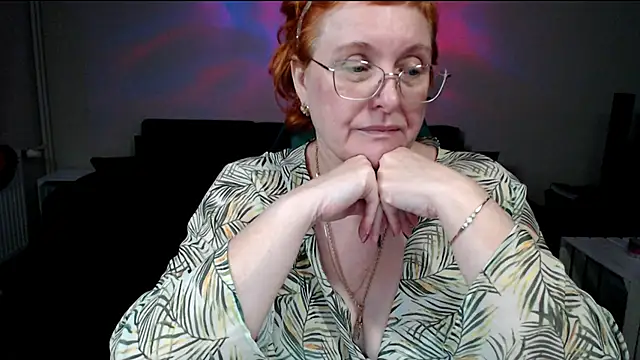 joannaandneighbour (G mature) - Blowjob