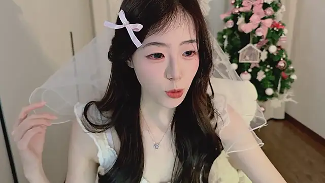 美女Onecutelittle在线直播