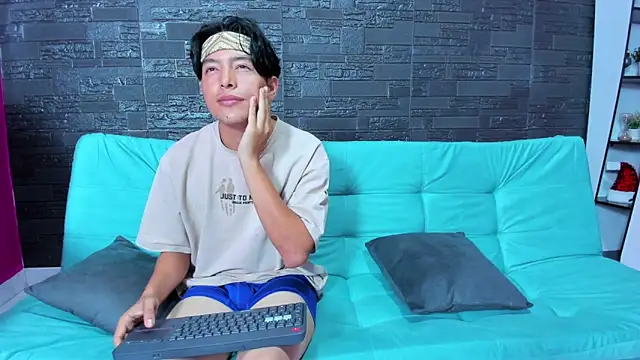 hansel_yesid28 webcam stripchat model stream image