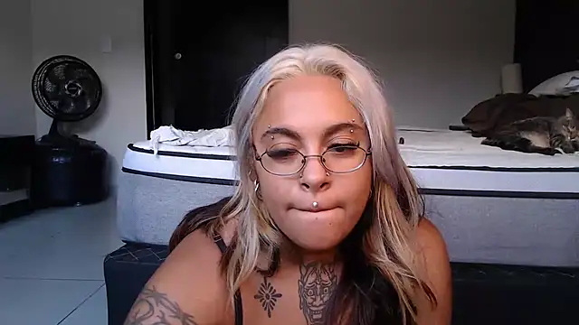 lolafairytail (F young) - fuder o cuzinho