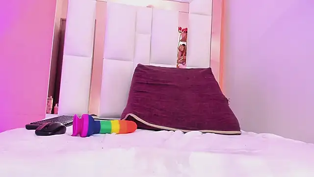 natasha_sexy69 (F young) - A delicious squirt straight to your face