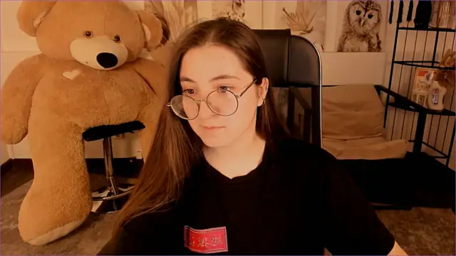 virtuallvoyant (G teen) - maid cosplay