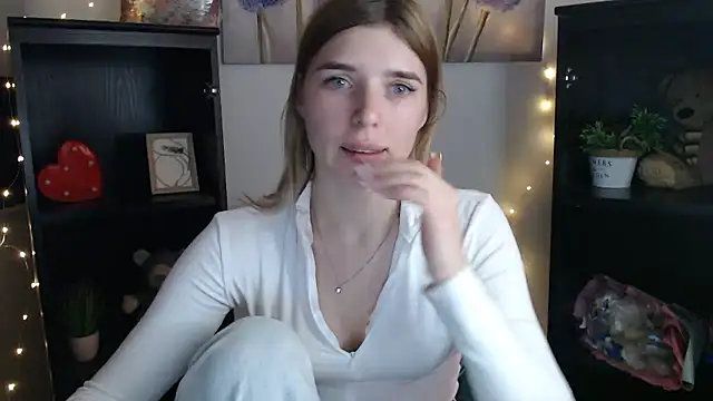 juicelips__ - JuiceLips__'s free webcam