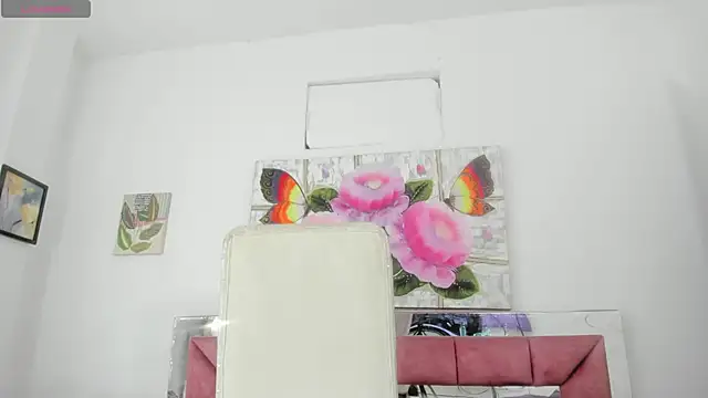 barbie_ds (T young) - Riding the dildo backwards