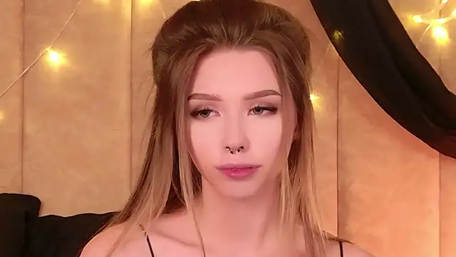 sierra_fane - Sierra_Fane's free webcam