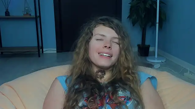 rayanenlia - RayaNenlia's free webcam